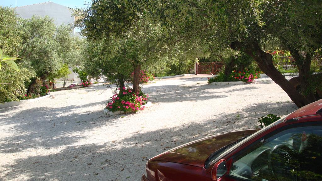 Calamon Apartments Episkopi-Chania Eksteriør bilde