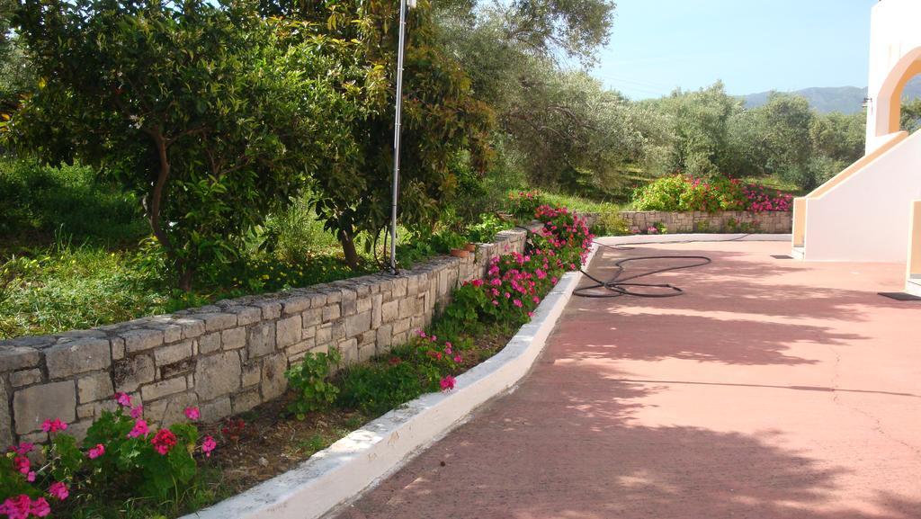 Calamon Apartments Episkopi-Chania Eksteriør bilde